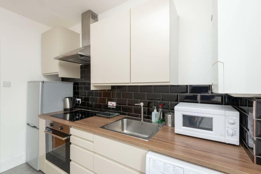 אינברנס Ness Central Apartment - Greig Street מראה חיצוני תמונה