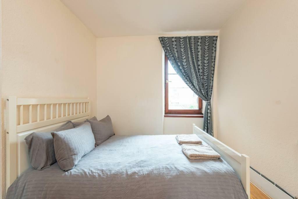 אינברנס Ness Central Apartment - Greig Street מראה חיצוני תמונה